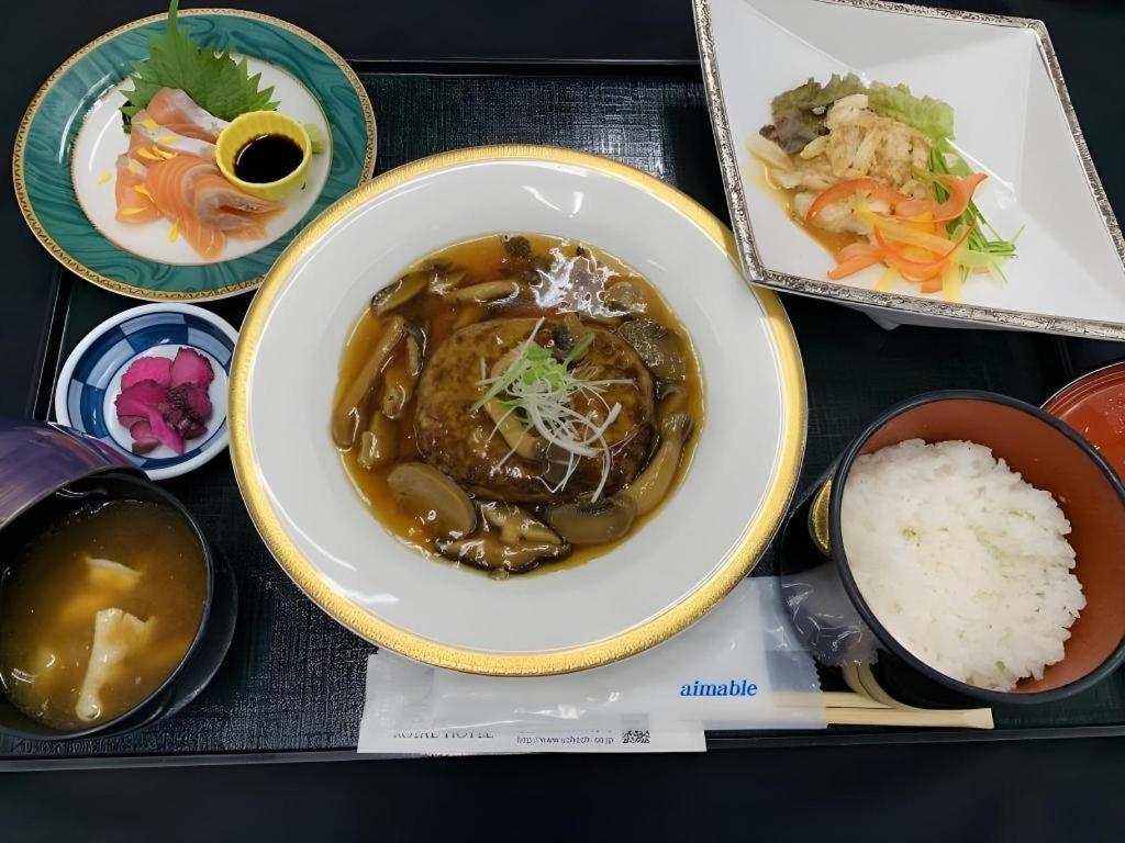 รอยัล โฮเทล อุโอะฮะชิ โรงแรม 4*